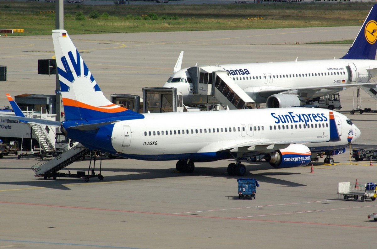 D-ASXG SunExpress Deutschland Boeing 737-8CX (WL)  Abfertigung in Frankfurt am 15.07.2014