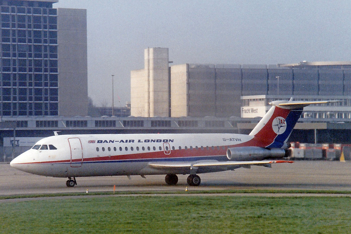 Dan Air London, G-ATVH, BAC One-Eleven 207, msn: 040, März 1987, ZRH Zürich, Switzerland. Scan aus der Mottenkiste.