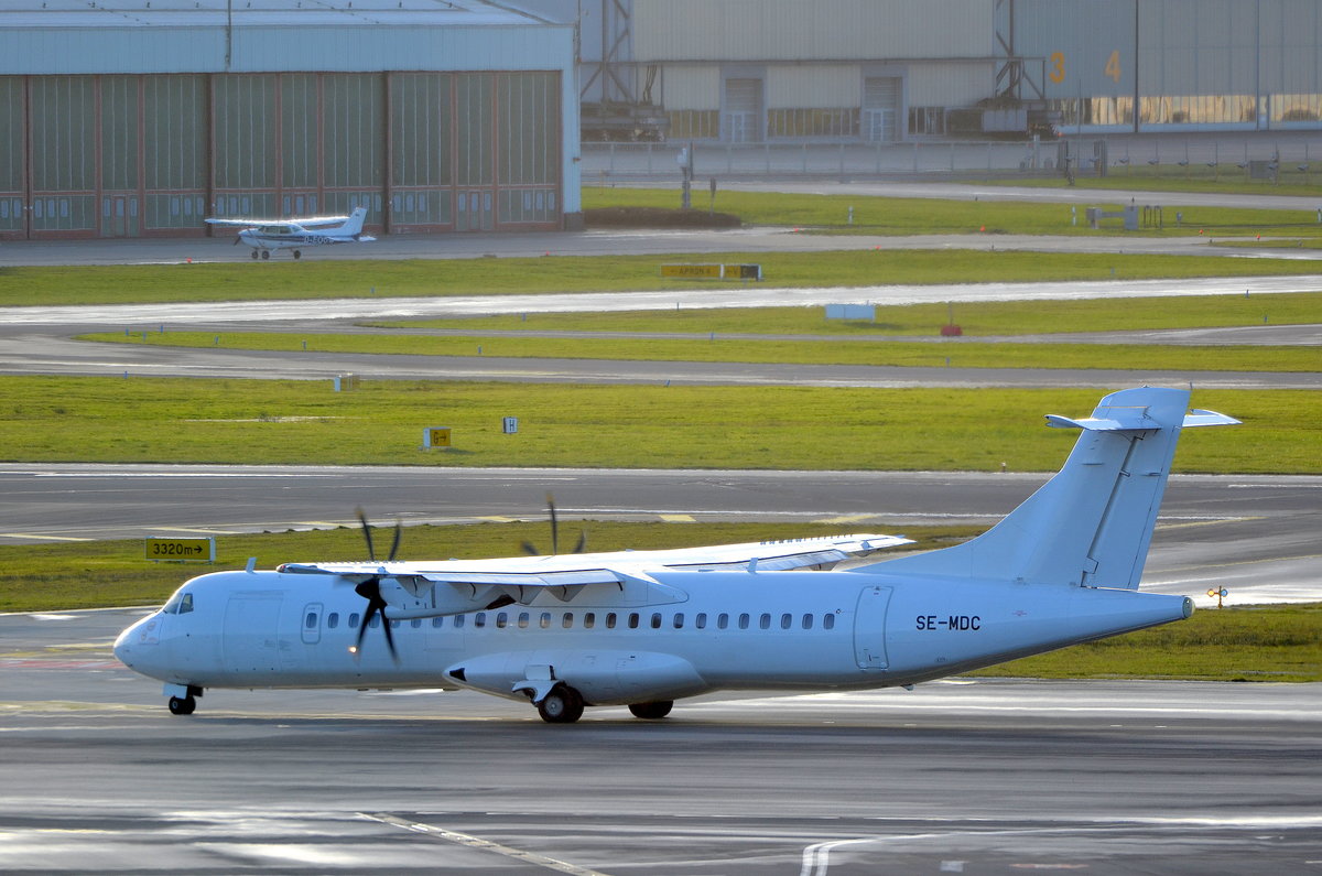 Danish Air Transport ATR 72-500 SE-MDC beim rollen zum Start am Airport Hamburg Helmut Schmidt am 04.12.17