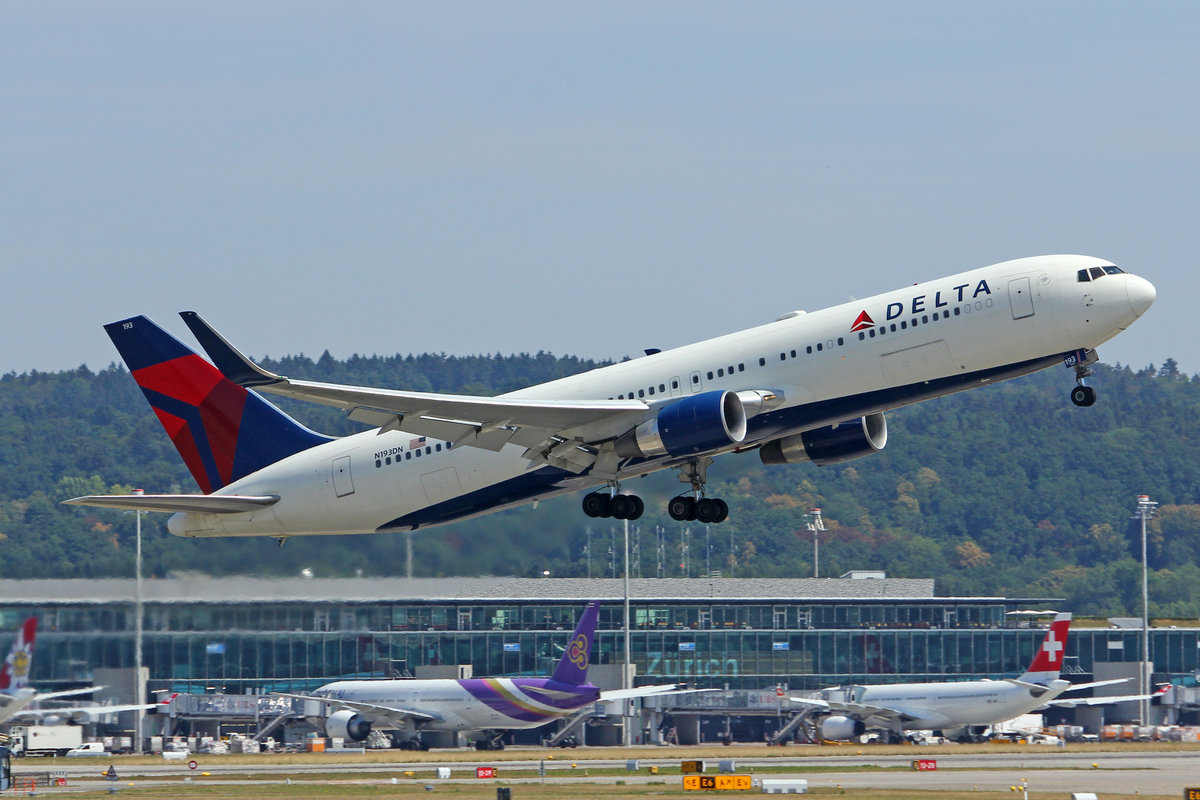 Delta Air Lines, N193DN, Boeing 767-322ER, msn: 28450/671, 01.August 2018, ZRH Zürich, Switzerland.