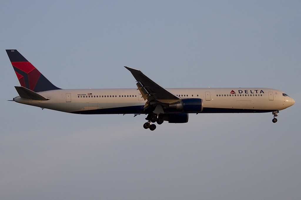 Delta Airlines, N834MH, Boeing, B767-432ER, 28.09.2013, FRA, Frankfurt, Germany 




