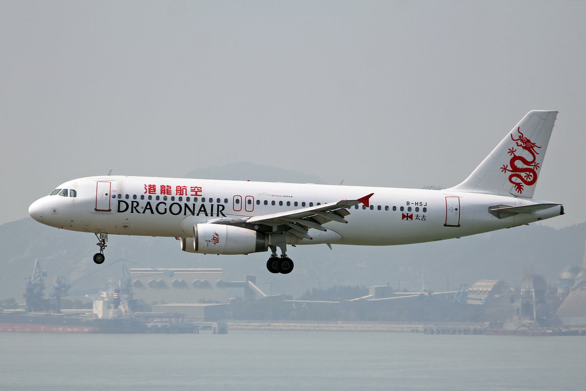 Dragonair, B-HSJ, Airbus A320-232, msn: 1253, 18.April 2014, HKG Hong Kong.