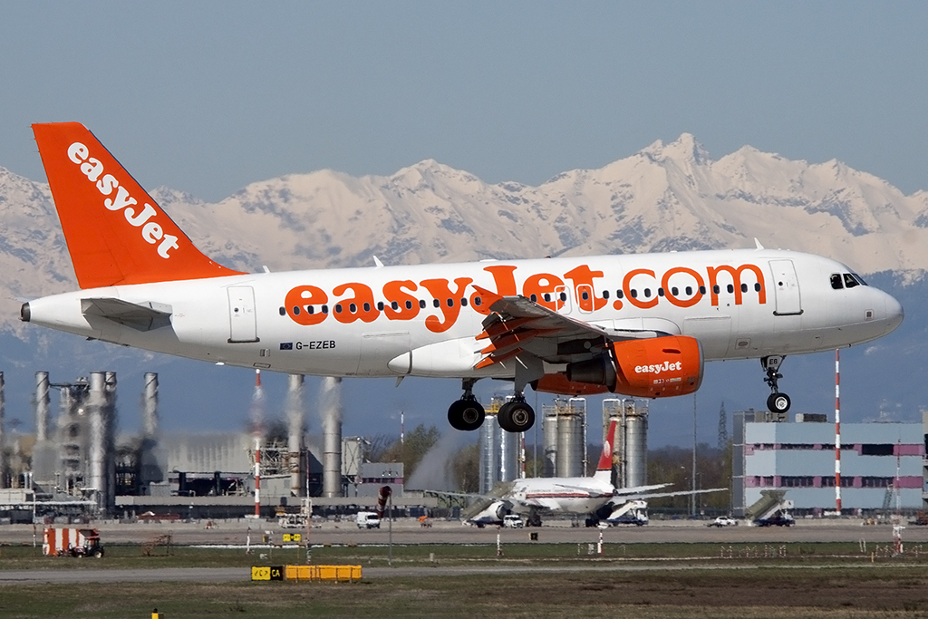 EasyJet, G-EZEB, Airbus, A319-111, 06.04.2015, MXP, Mailand-Malpensa, Italy 





