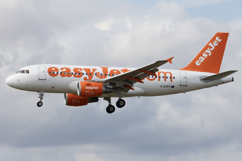 EasyJet, G-EZFK, Airbus, A319-111, 26.09.2015, BCN, Barcelona, Spain 



