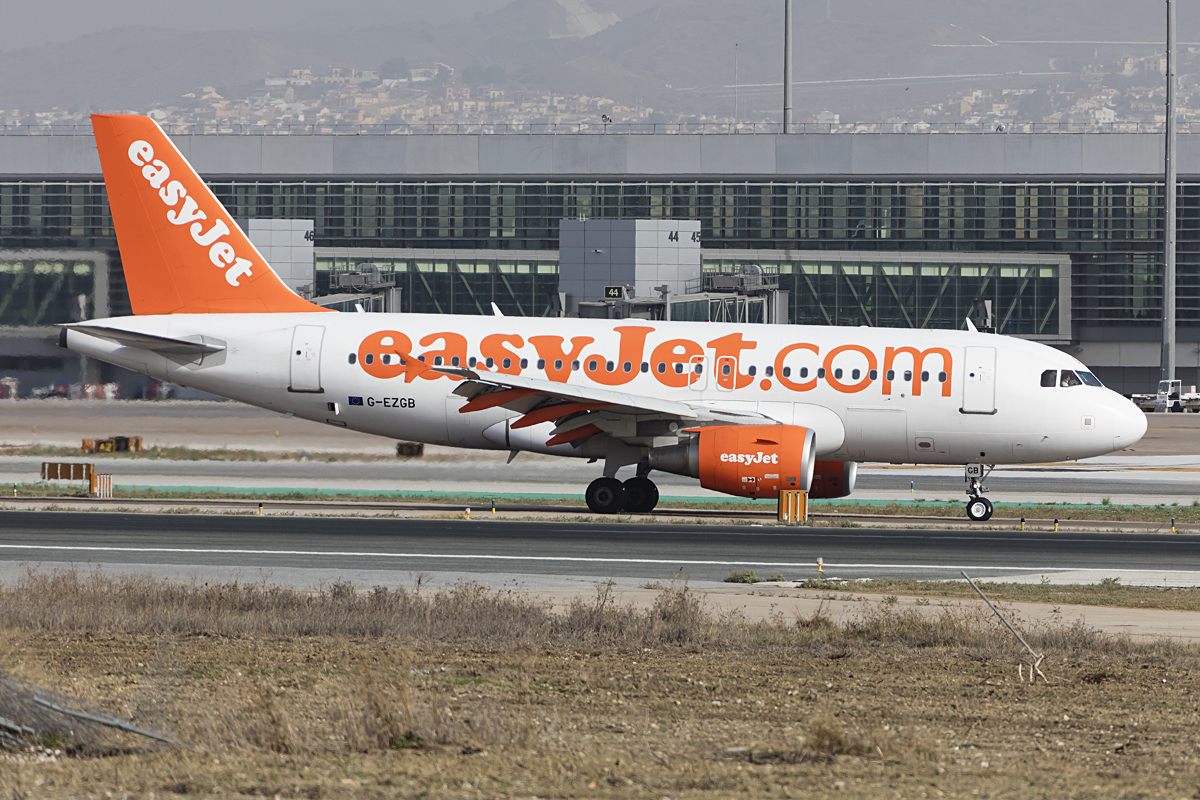 EasyJet, G-EZGB, Airbus, A319-111, 27.10.2016, AGP, Malaga, Spain 


