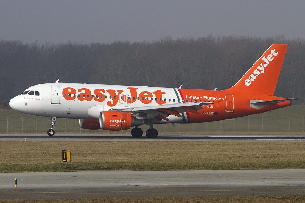 EasyJet, G-EZIW, Airbus, A319-111, 12.02.2015, GVA, Geneve, Switzerland 



