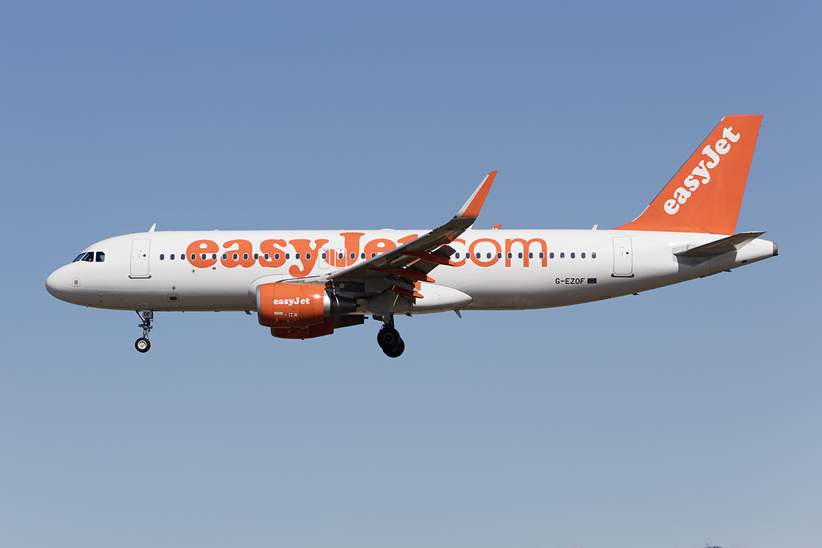 EasyJet, G-EZOF, Airbus, A320-214, 10.09.2017, BCN, Barcelona, Spain



