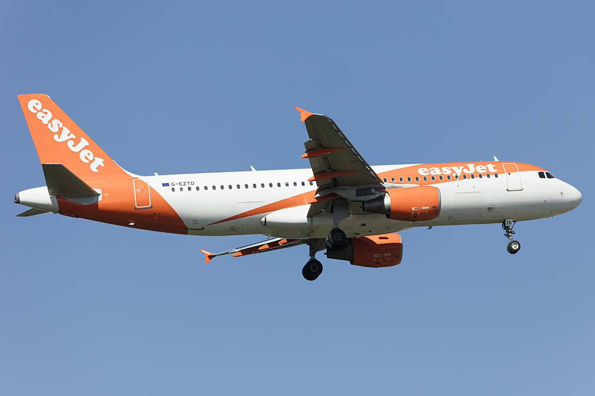 EasyJet, G-EZTD, Airbus, A320-214, 15.05.2016, MXP, Mailand, Italy




