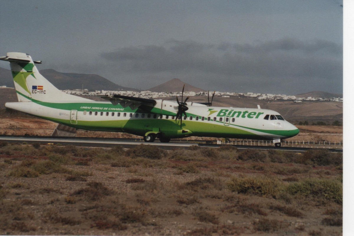 EC-IYC, ATR 72, MSN: 709, Binter Canarias, Arrecife Lanzarote Airport, 24/09/2007.