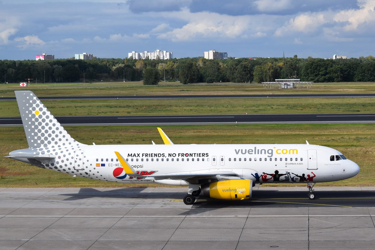 EC-MEQ Vueling Airbus A320-232(WL)  , TXL , 20.09.2017