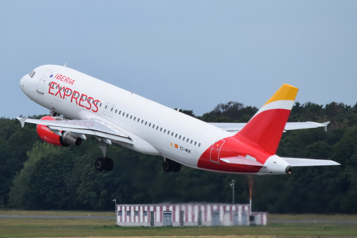 EC-MUK Iberia Airbus A320-214 , 15.08.2019 , TXL