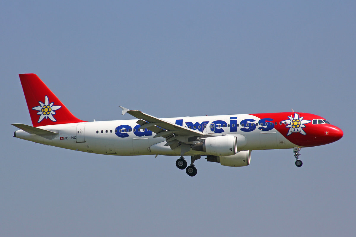 Edelweiss Air, HB-IHX, Airbus A320-214,  Calvaro , 31.August 2016, ZRH Zürich, Switzerland.