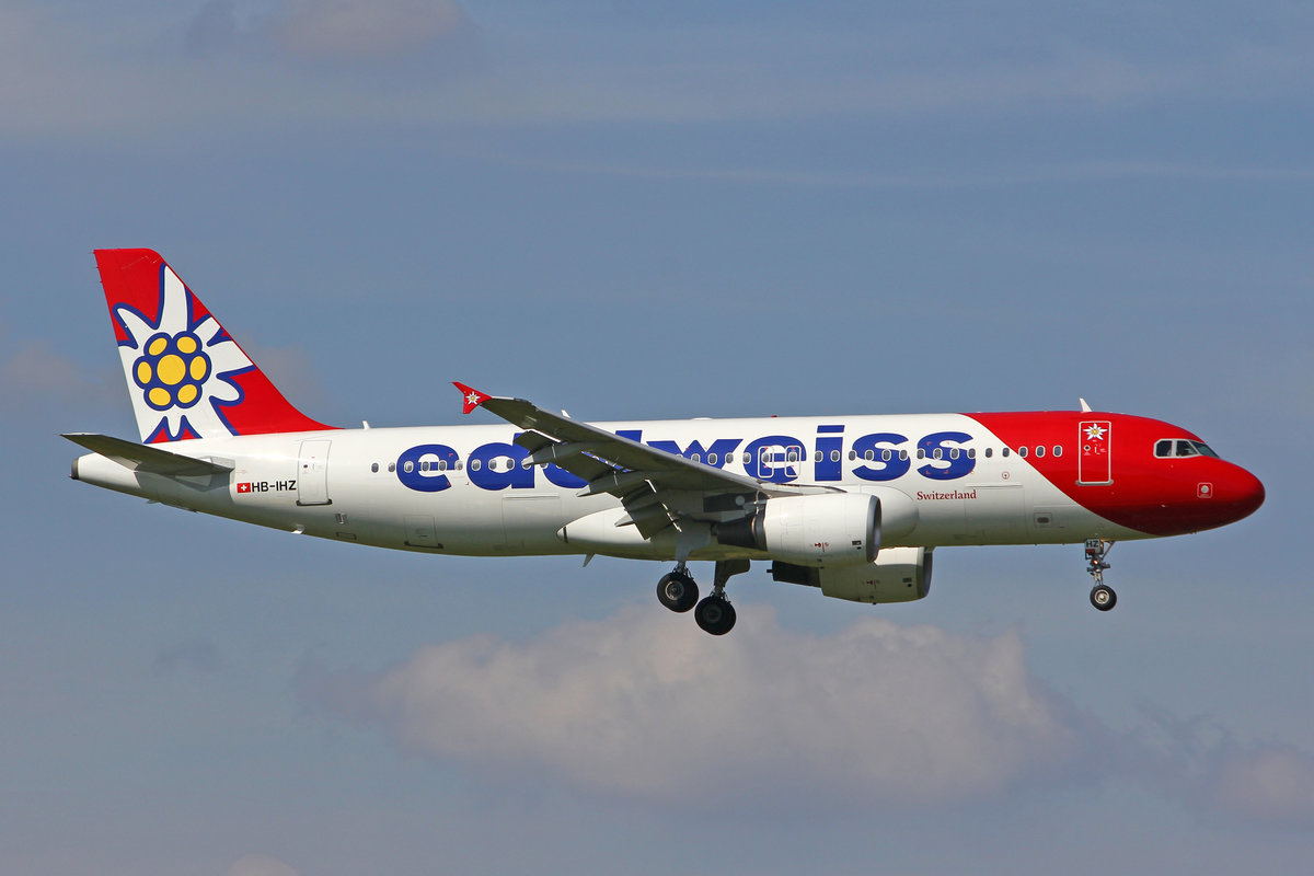 Edelweiss Air, HB-IHZ, Airbus A320-214, msn: 1026,  Viktoria , 15.Juni 2018, ZRH Zürich, Switzerland.