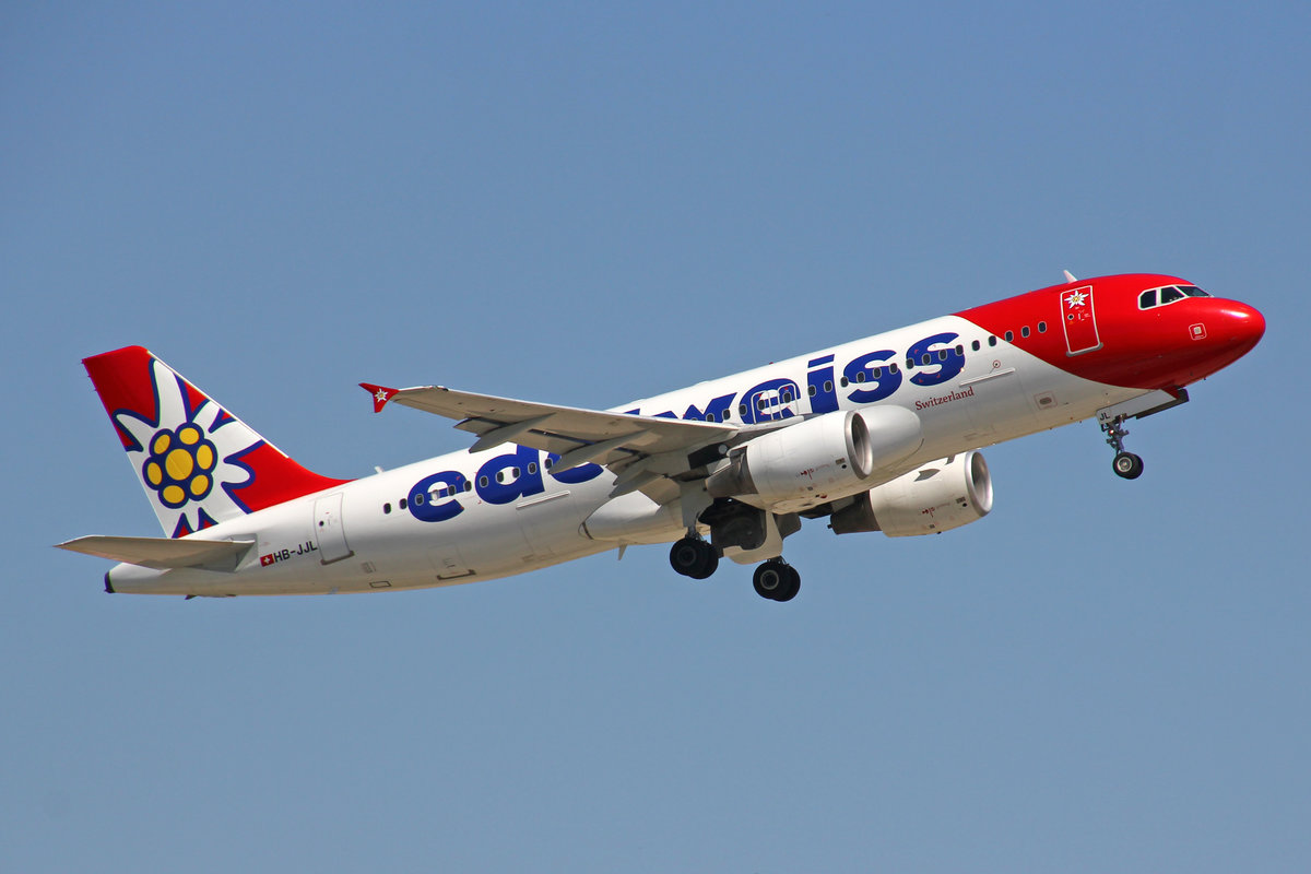 Edelweiss Air, HB-JJL, Airbus A320-214, msn: 2024,  Säntis , 18.August 2019, ZRH Zürich, Switzerland.