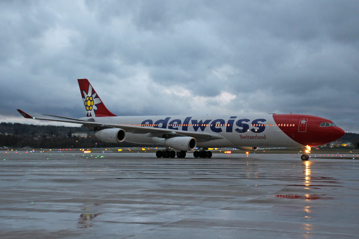 Edelweiss Air, HB-JME, Airbus A340-313X, msn: 559,  Pilatus , 09.März 2019, ZRH Zürich, Switzerland.