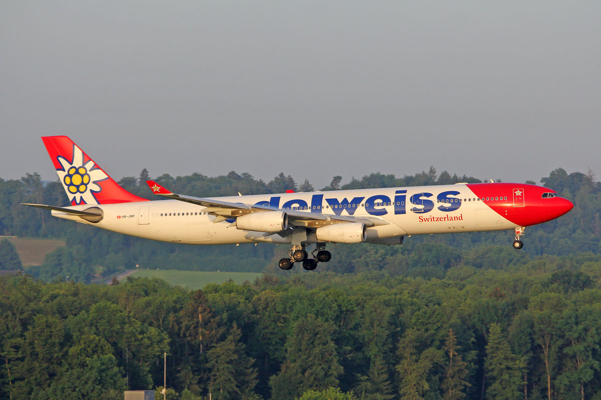 Edelweiss Air, HB-JMF, Airbus A340-313X, msn: 561,  Belalp , 25.Juni 2019, ZRH Zürich, Switzerland.