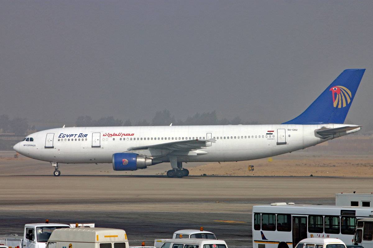 Egyptair, SU-GAU, Airbus A300-622R, msn, 575,  My Cerinus , 1.Januar 2005, CAI Kairo, Egypt.
