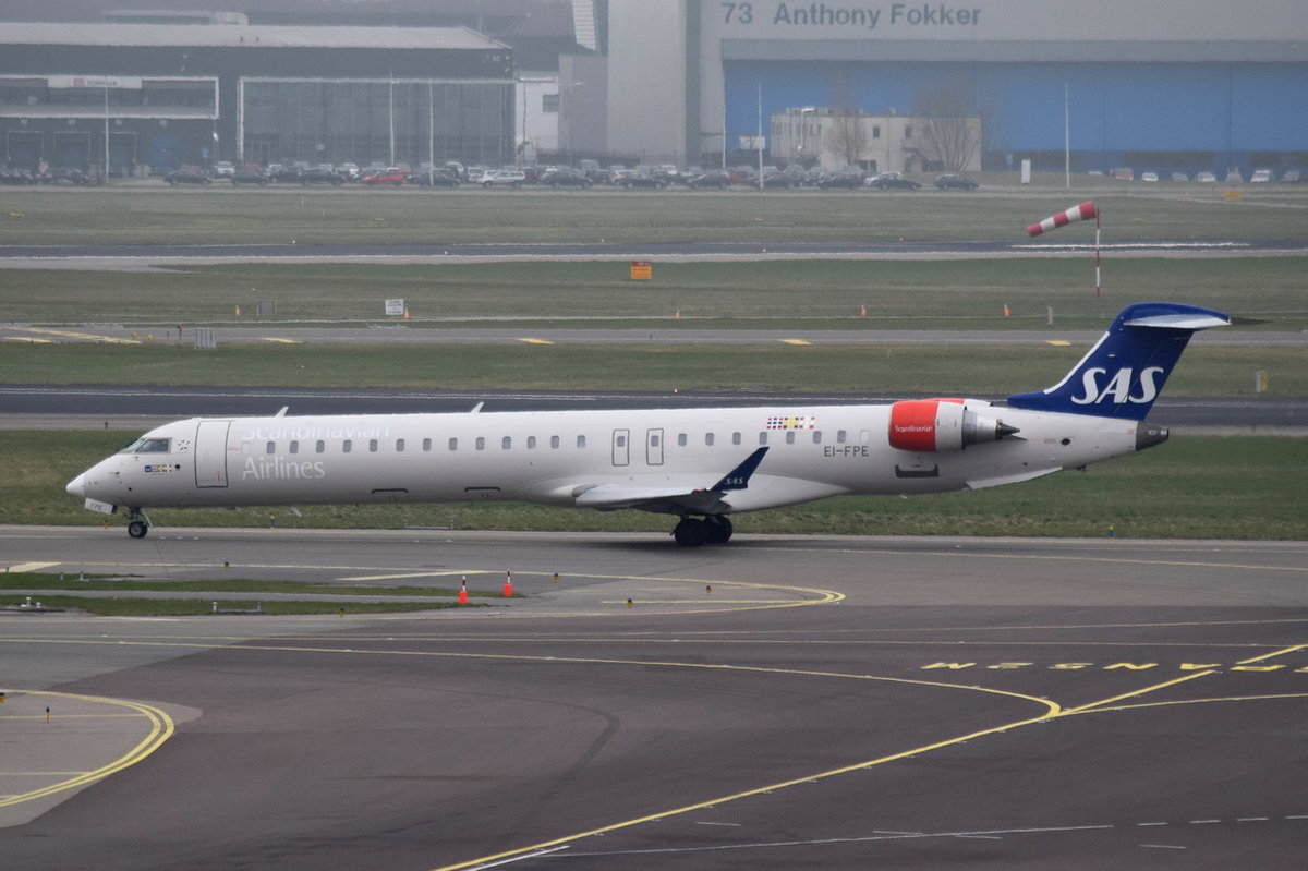 EI-FPE SAS Scandinavian Airlines Canadair CL-600-2D24 Regional Jet CRJ-900LR    , AMS , 14.03.2017
