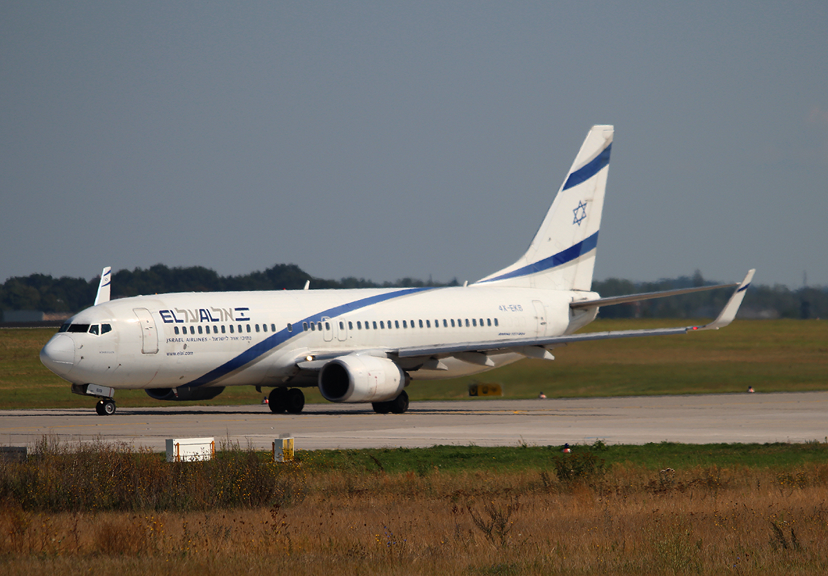 EL AL B 737-858 4X-EKB am 25.08.2013 auf dem Flughafen Berlin-Schnefeld
