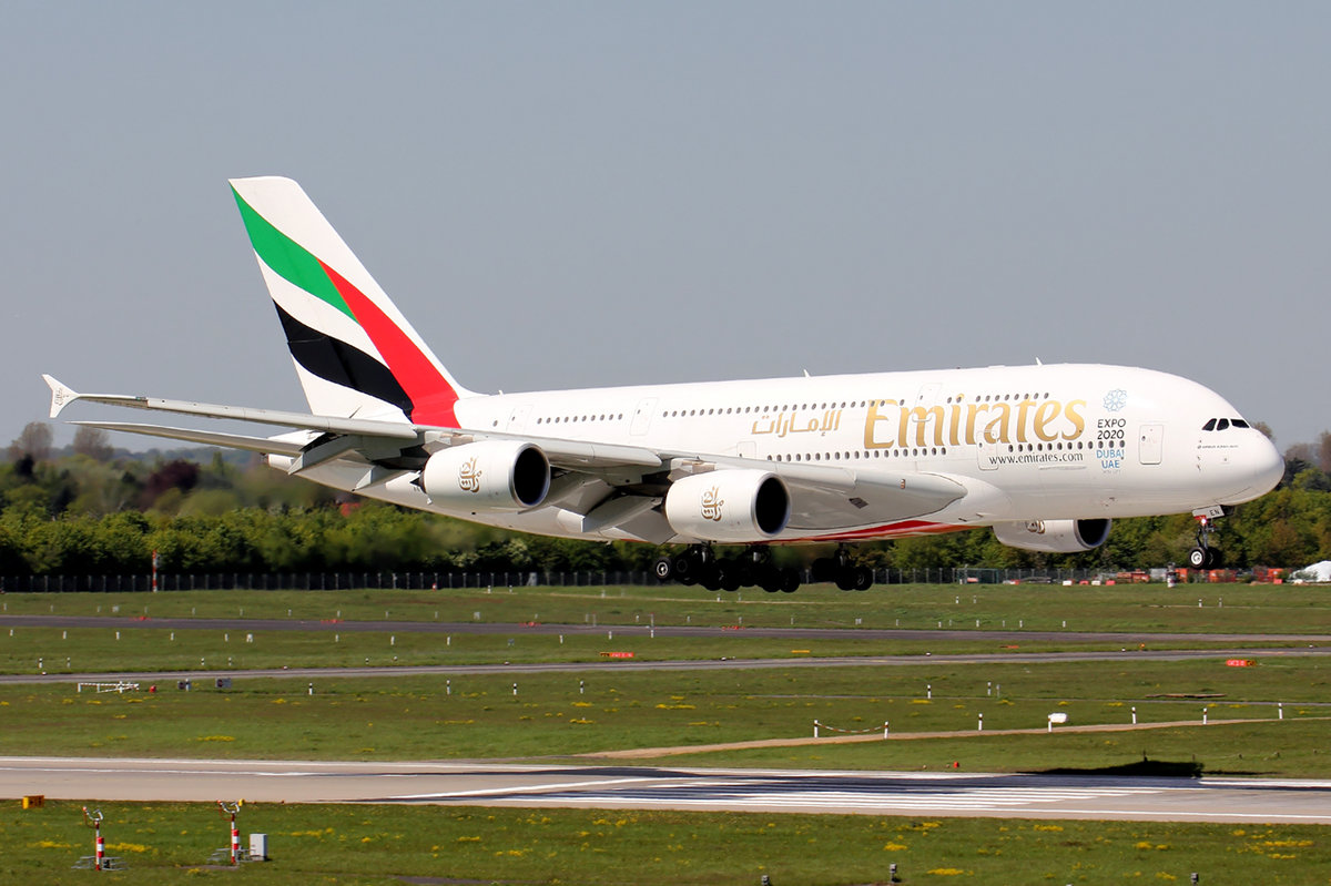 Emirates A6-EEN bei der Landung in Düsseldorf 5.5.2016