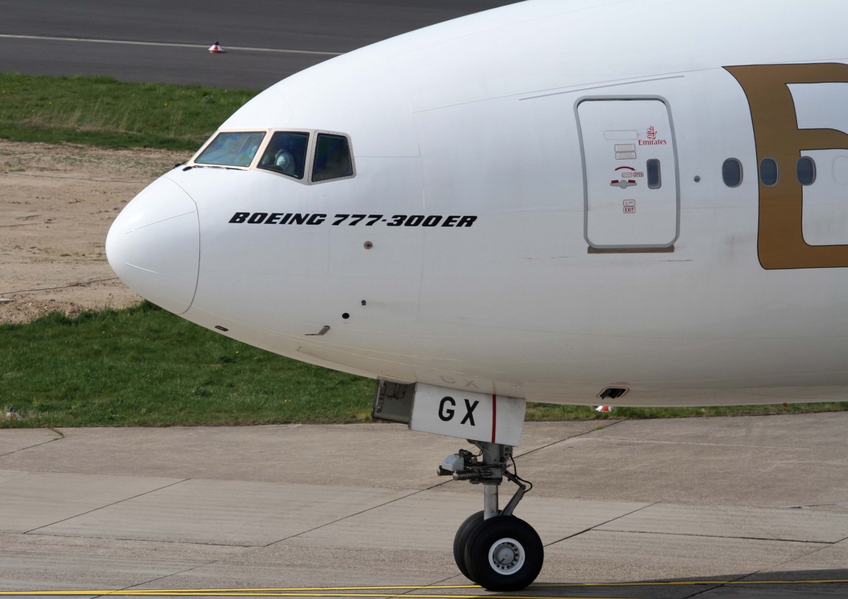 Emirates, A6-EGX, Boeing, 777-300 ER (Bug/Nose), 02.04.2014, DUS-EDDL, Dsseldorf, Germany 