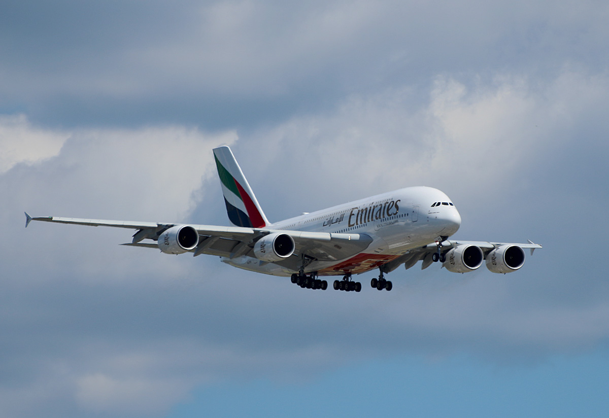 Emirates, Airbus A 380-842, A6-EVS, BER, ILA, 21.06.2022