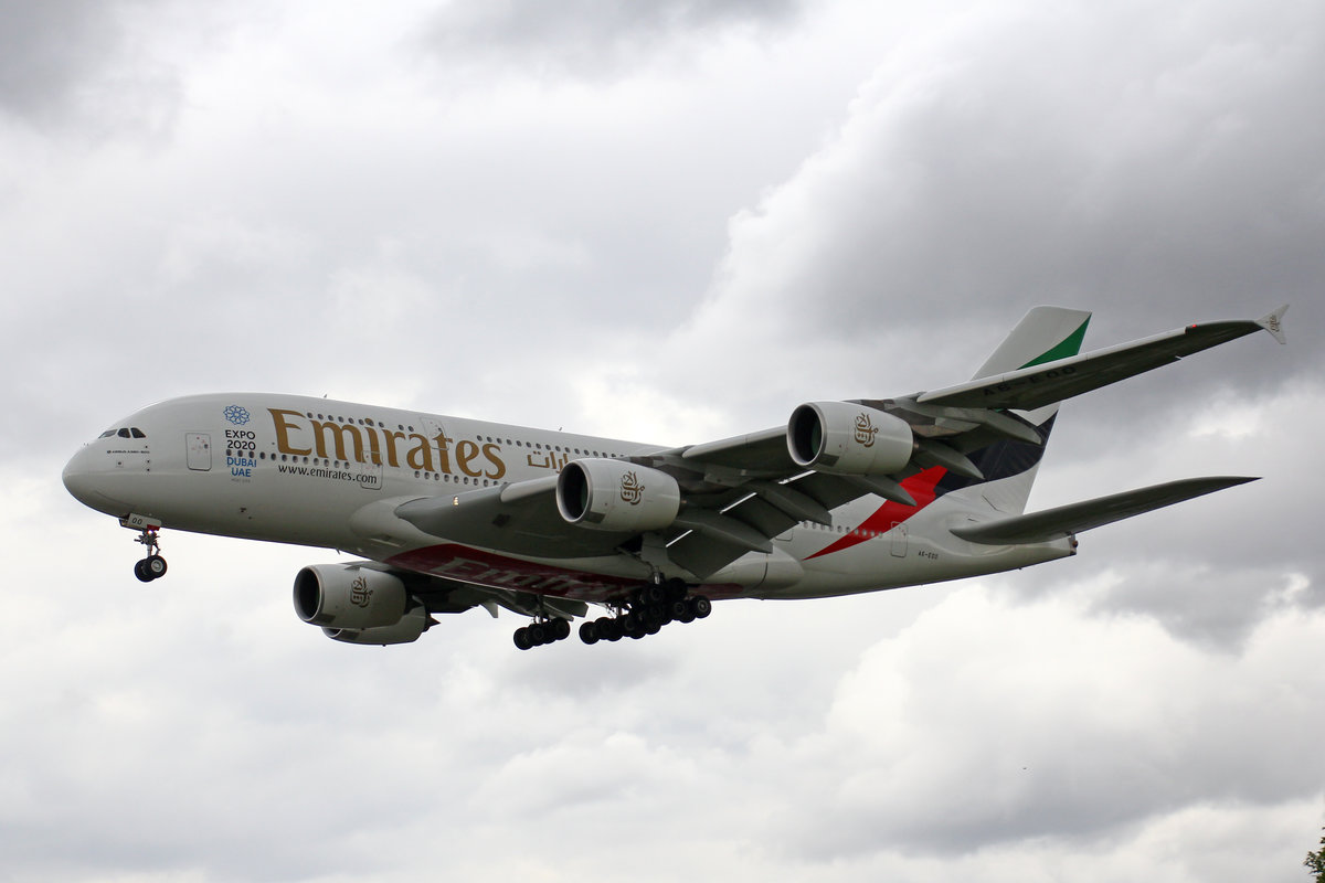 Emirates Airlines, A6-EOO, Airbus A380-861, 01.Juli 2016, LHR London Heathrow, United Kingdom.