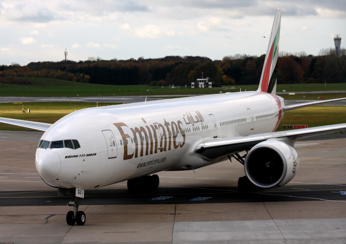 Emirates,A6-EGU,(c/n41079),Boeing 777-31H(ER),10.11.2013,HAM-EDDH,Hamburg,Germany