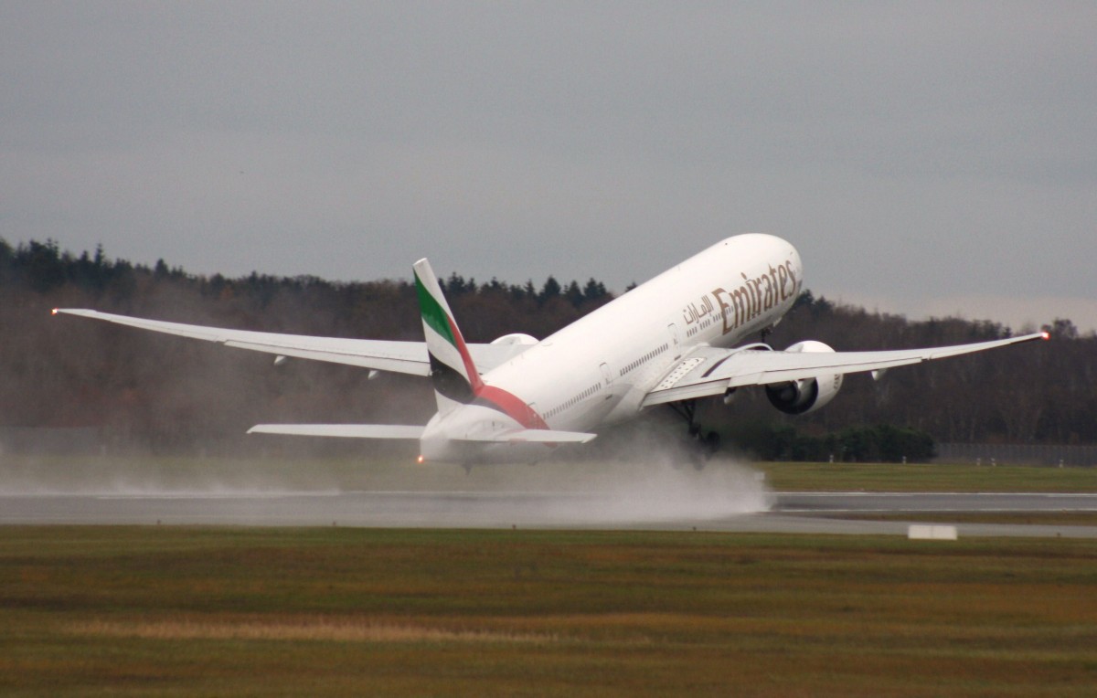 Emirates,A6-EGX,(c/n35602),Boeing 777-31H(ER),30.11.2013,HAM-EDDH,Hamburg,Germany