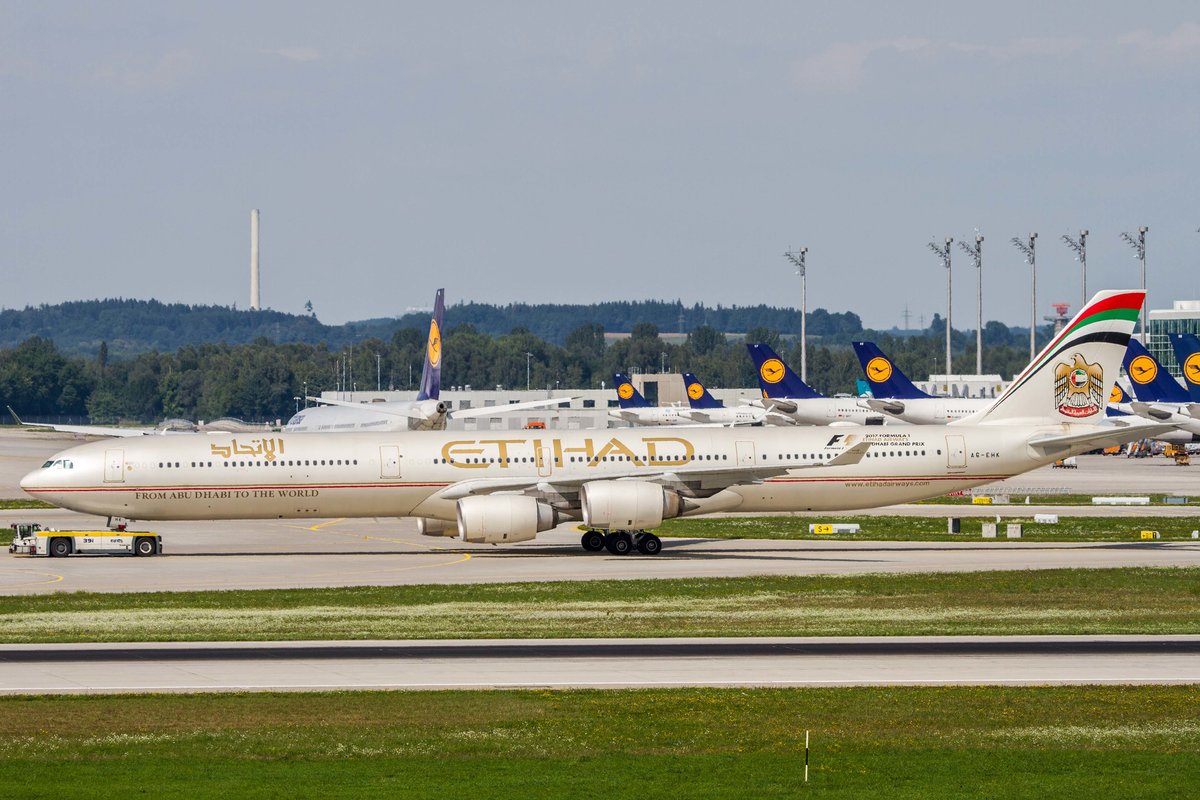 Etihad Airways (EY-ETD), A6-EHK, Airbus, A 340-642 (F1-GP Abu Dhabi '17-Sticker), 22.08.2017, MUC-EDDM, München, Germany 