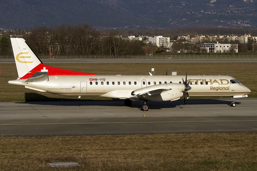Etihad Regional, HB-IYD, Saab, 2000, 13.01.2015, GVA, Geneve, Switzerland 



