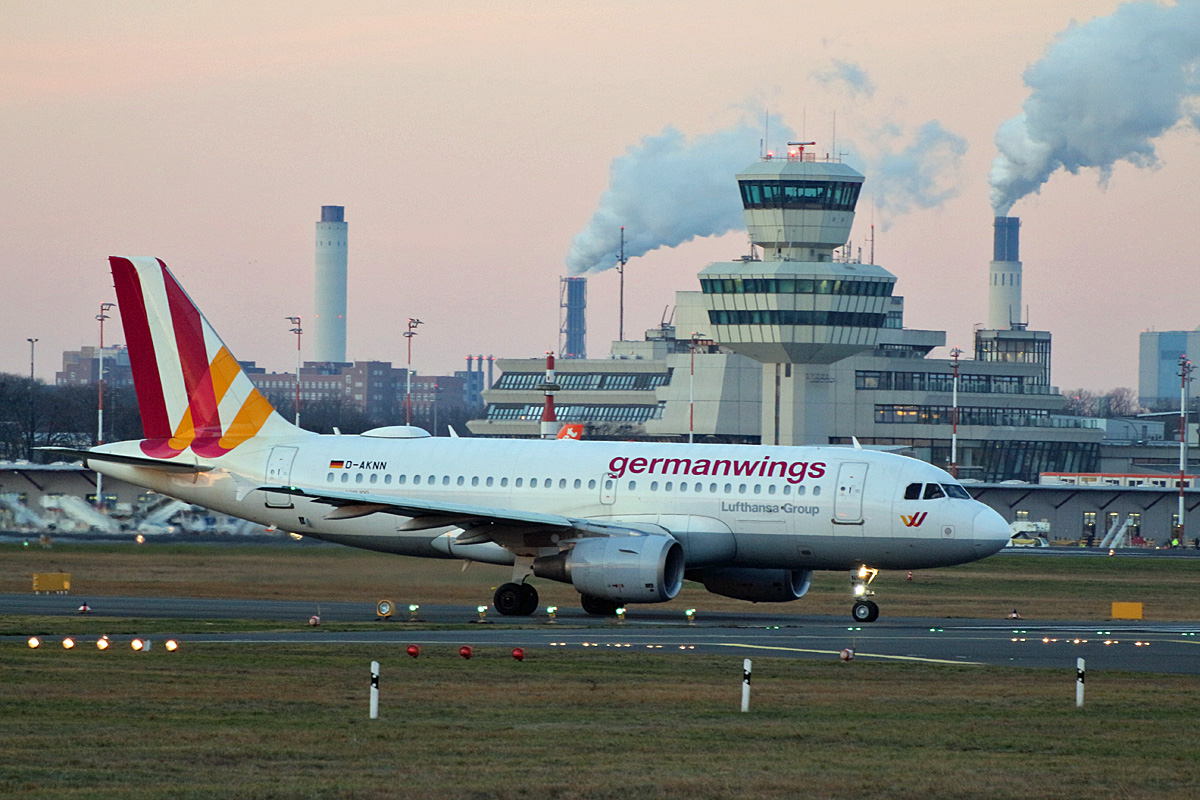 Eurowings, Airbus A 319-112, D-AKNN, TXL, 29.12.2019