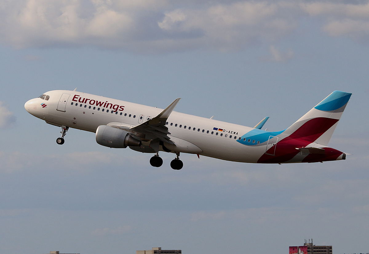 Eurowings, Airbus A 320-214, D-AEWA, TXL, 04.05.2016