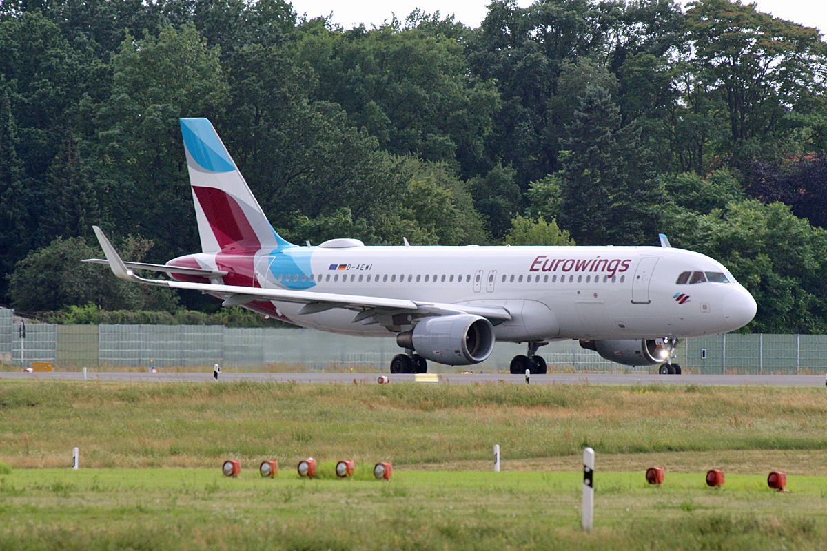 Eurowings, Airbus A 320-214, D-AEWI, TXL, 03.07.2020