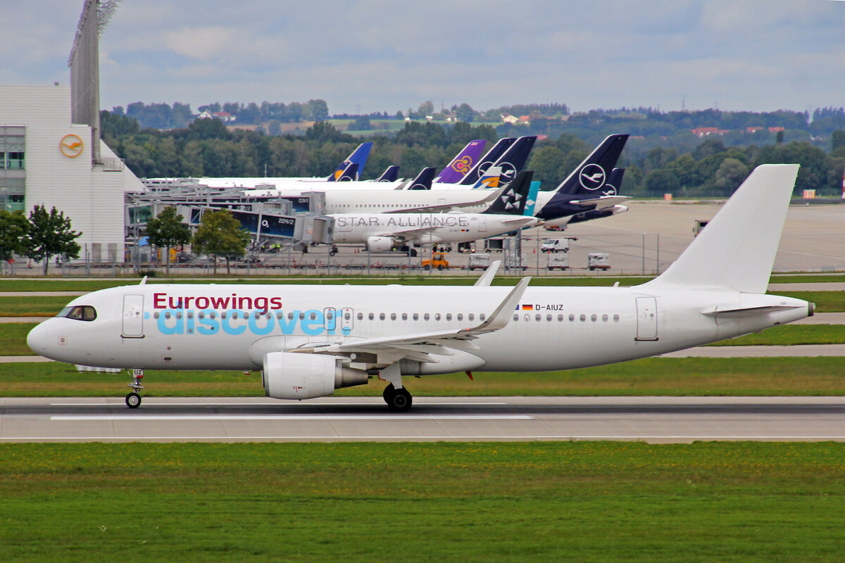 Eurowings Discover., D-AIUZ, Airbus A320-214, msn: 7625, 11.September 2022, MUC München, Germany.