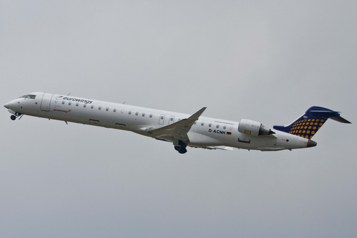 Eurowings (EW-EWG), D-ACNH, Bombardier, CRJ-900 NG (GW-Sticker), 27.06.2015, DUS-EDDL, Düsseldorf, Germany