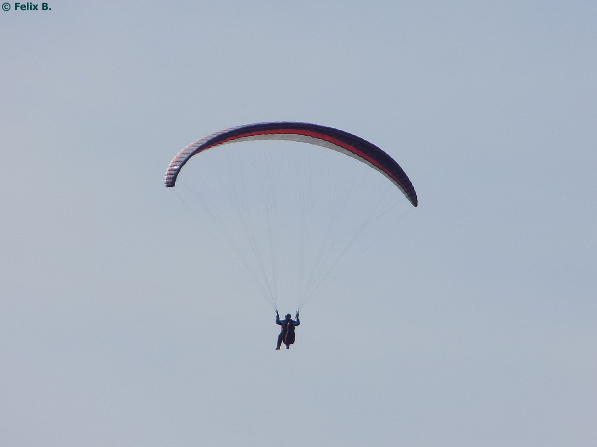 Fallschirmflieger ber Oberbayern am 17.08.2014