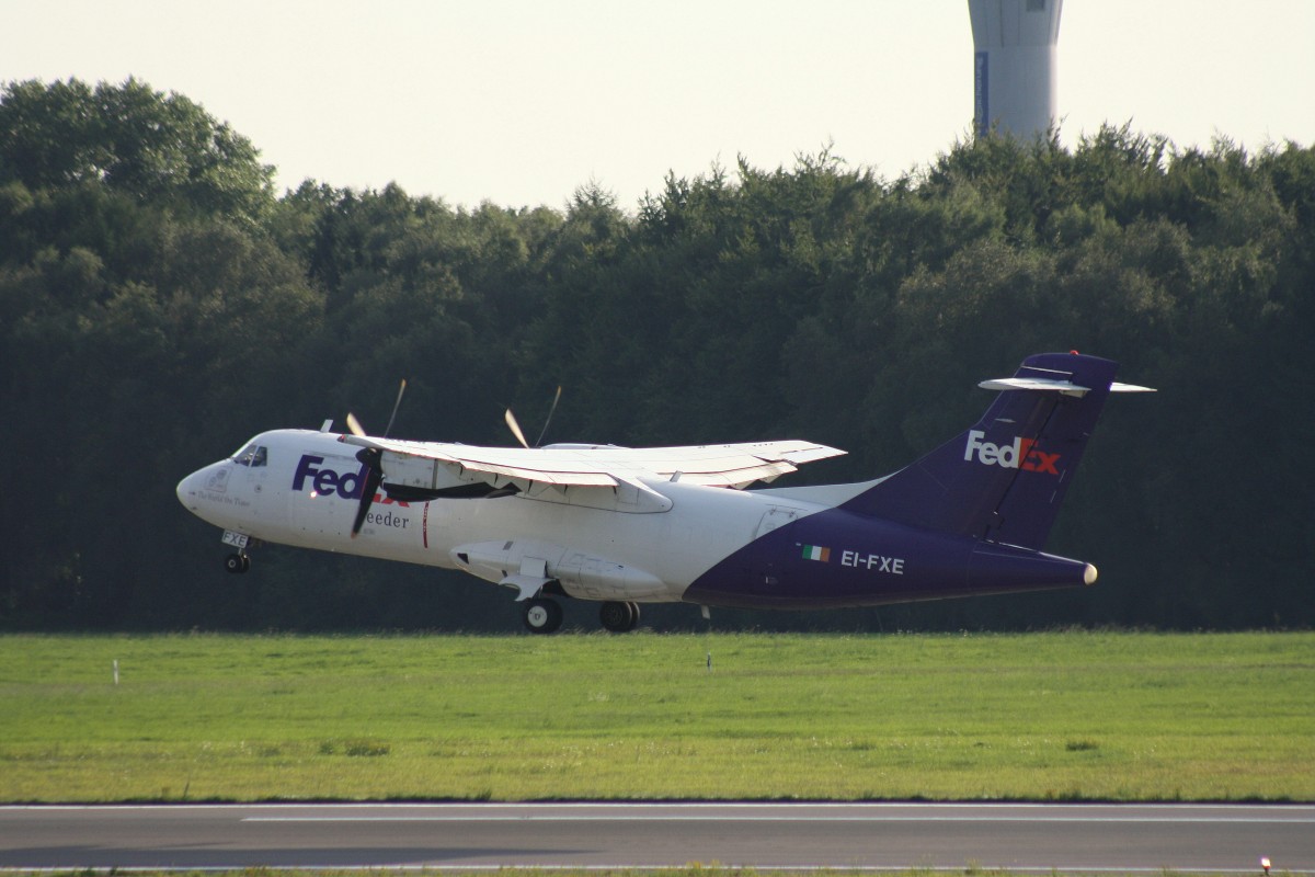 FedEx, EI-FXE, (c/n 327),ATR -42-300F, 31.08.2015, HAM-EDDH, Hamburg, Germany 