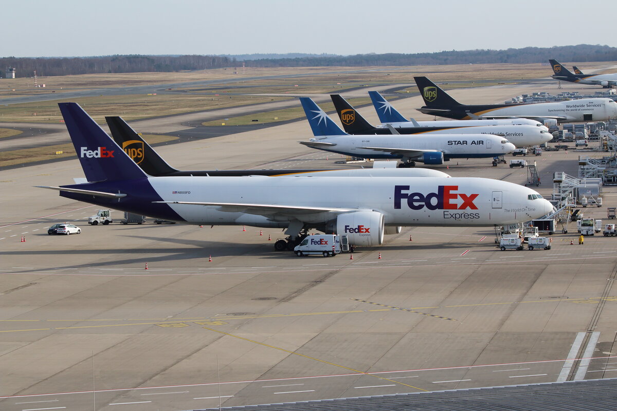 FedEx, N855FD, Boeing 777-FS2. Köln-Bonn (EDDK), 13.02.2022.