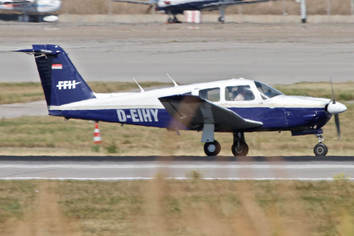 FFH Aviation Training (xx-HRE), D-EIHY, Piper, PA-28-201 Arrow III/IV, 10.09.2016, EDDS-STR, Stuttgart, Germany 