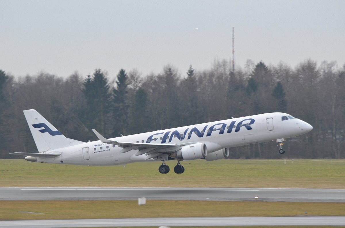 Finnair Embraer 190LR OH-LKL am 22.02.18 beim Start am Airport Hamburg Helmut Schmidt aufgenommen.