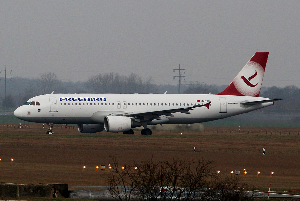 Freebird, Airbus A 320-214, TC-FHB, SXF, 11.03.2017