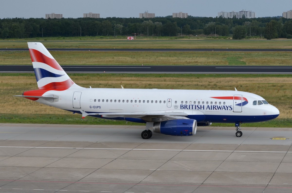 G-EUPS British Airways Airbus A319-131  zum Start in Tegel am 28.07.2015