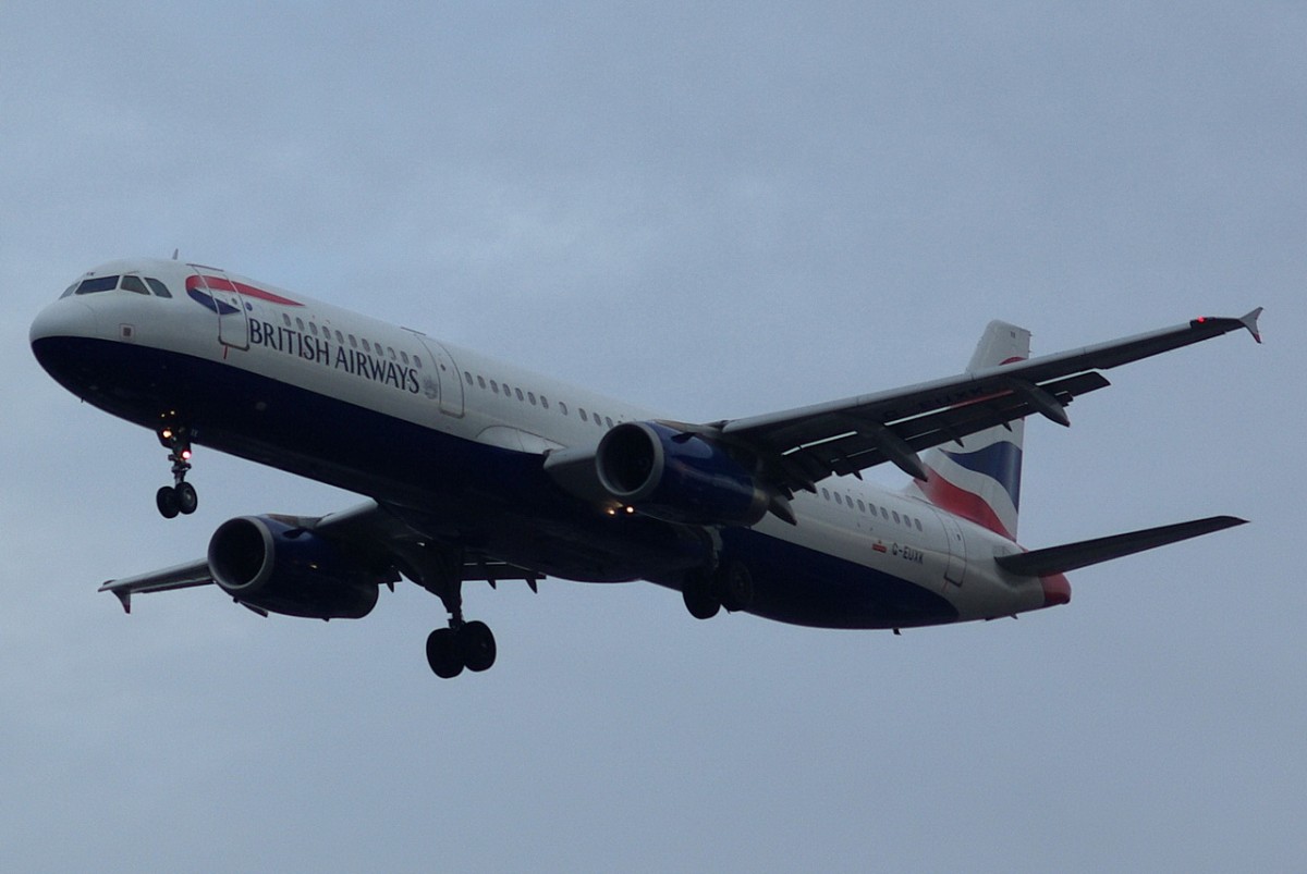 G-EUXK British Airways Airbus A321-231  am 16.12.204 Anflug auf Tegel