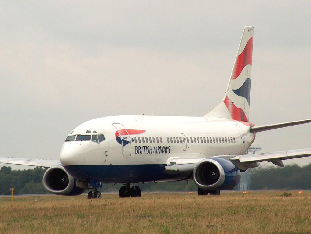 G-GFFI, Boeing 737-500 von British Airways in Luxembourg