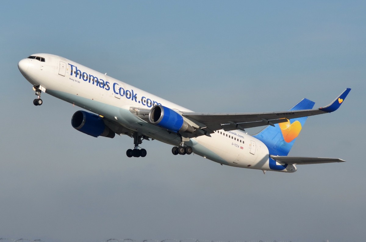 G-TCCA Thomas Cook Airlines Boeing 767-31K(ER)(WL)  inMünchen am 05.12.2015 gestartet