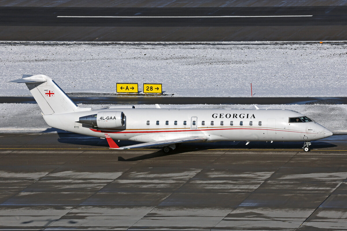 Georgia Government, 4L-GAA, Bombardier Challenger 850, msn: 8046, 19.Januar 2024, ZRH Zürich, Switzerland.