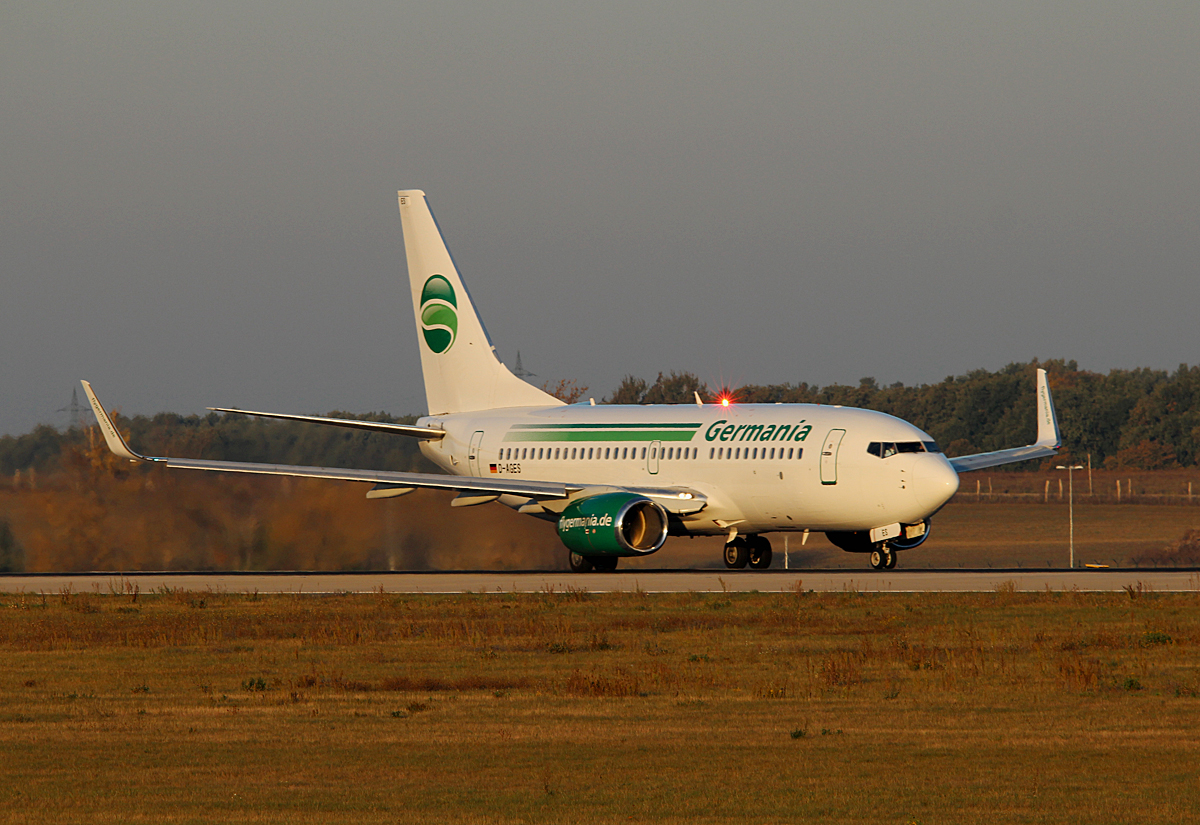 Germania B 737-75B D-AGES beim Start in Berlin-Schnefeld(BER) am 11.10.2015