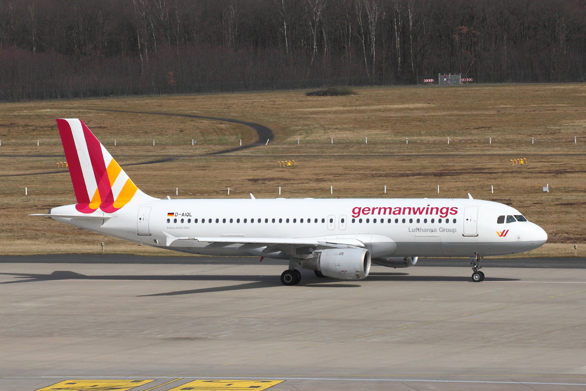 Germanwings, Airbus A320-211, D-AIQL. Rollt zum Start nach Manchester (MAN). Köln-Bonn (CGN/EDDK) am 30.03.2018.