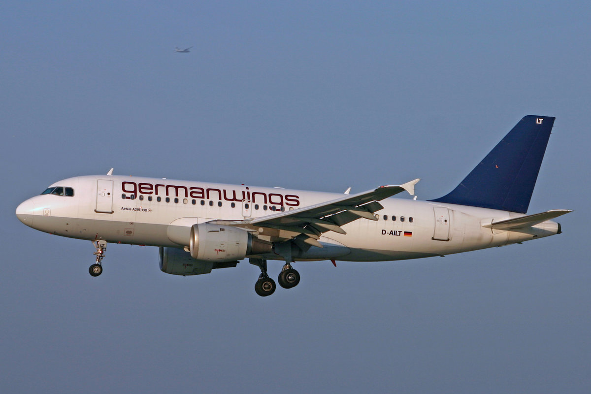 Germanwings, D-AILT, Airbus A319-114, msn: 738, 31.August 2005, ZRH Zürich, Switzerland.